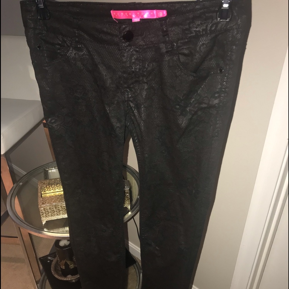 Black snakeskin print pants